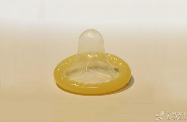 使用前要捏紧储精囊,保证里面没有空气残留,否则射精后精子就可能从