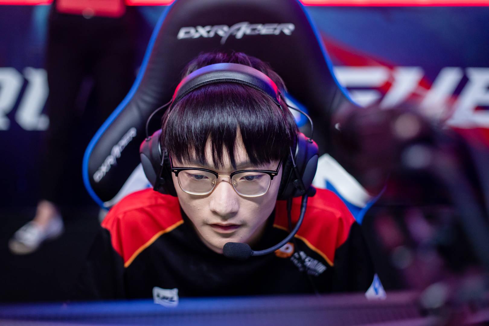 夏季赛专访fpxtian夏季赛表现更稳定我选自己作为fpx队内的mvp