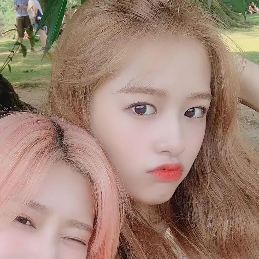 爱豆闺蜜头像 | 有你在身边,风都超级甜 - 知乎