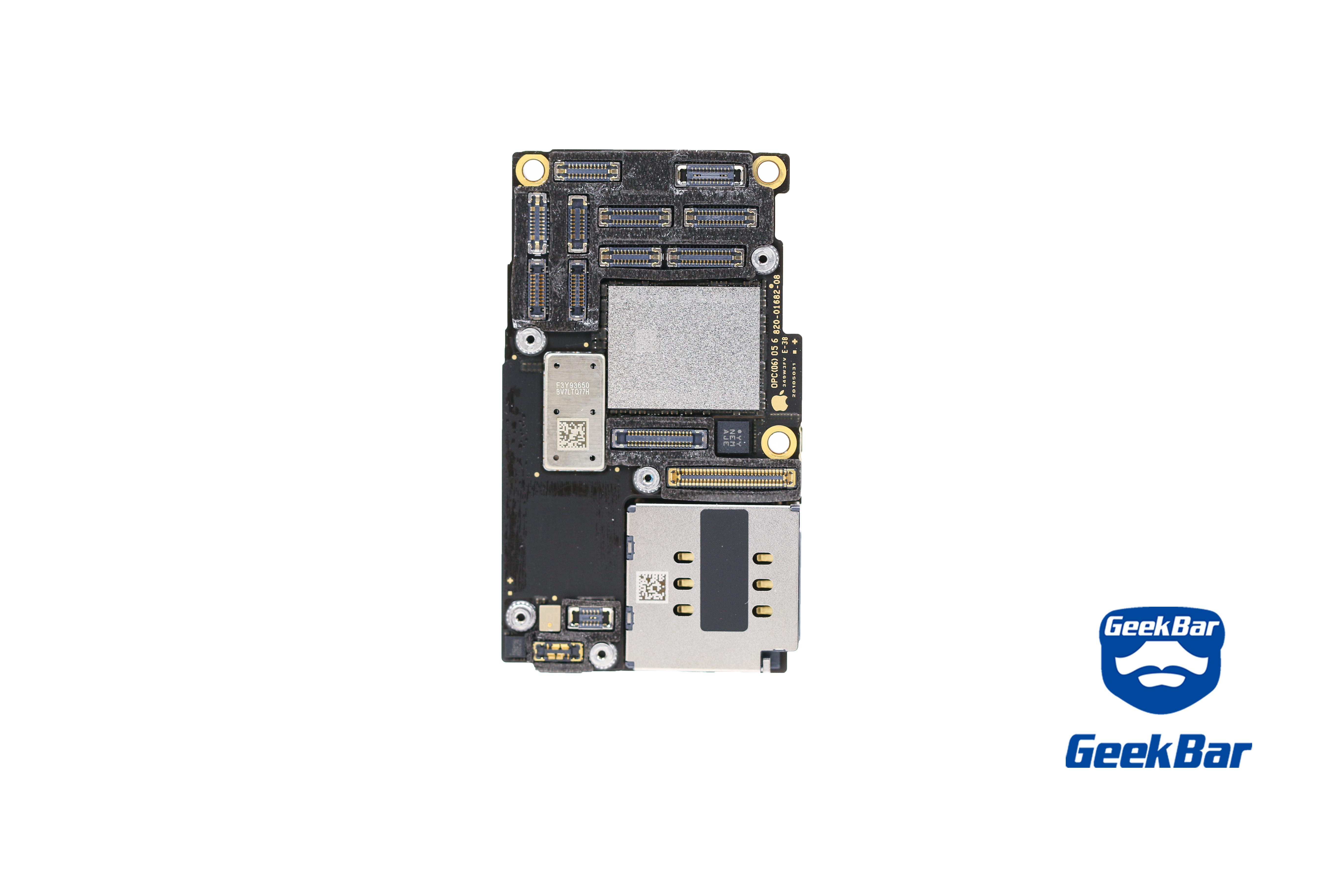 开屏器打开屏幕机内一如既往的规整,屏幕模组的排线连接到机内主板