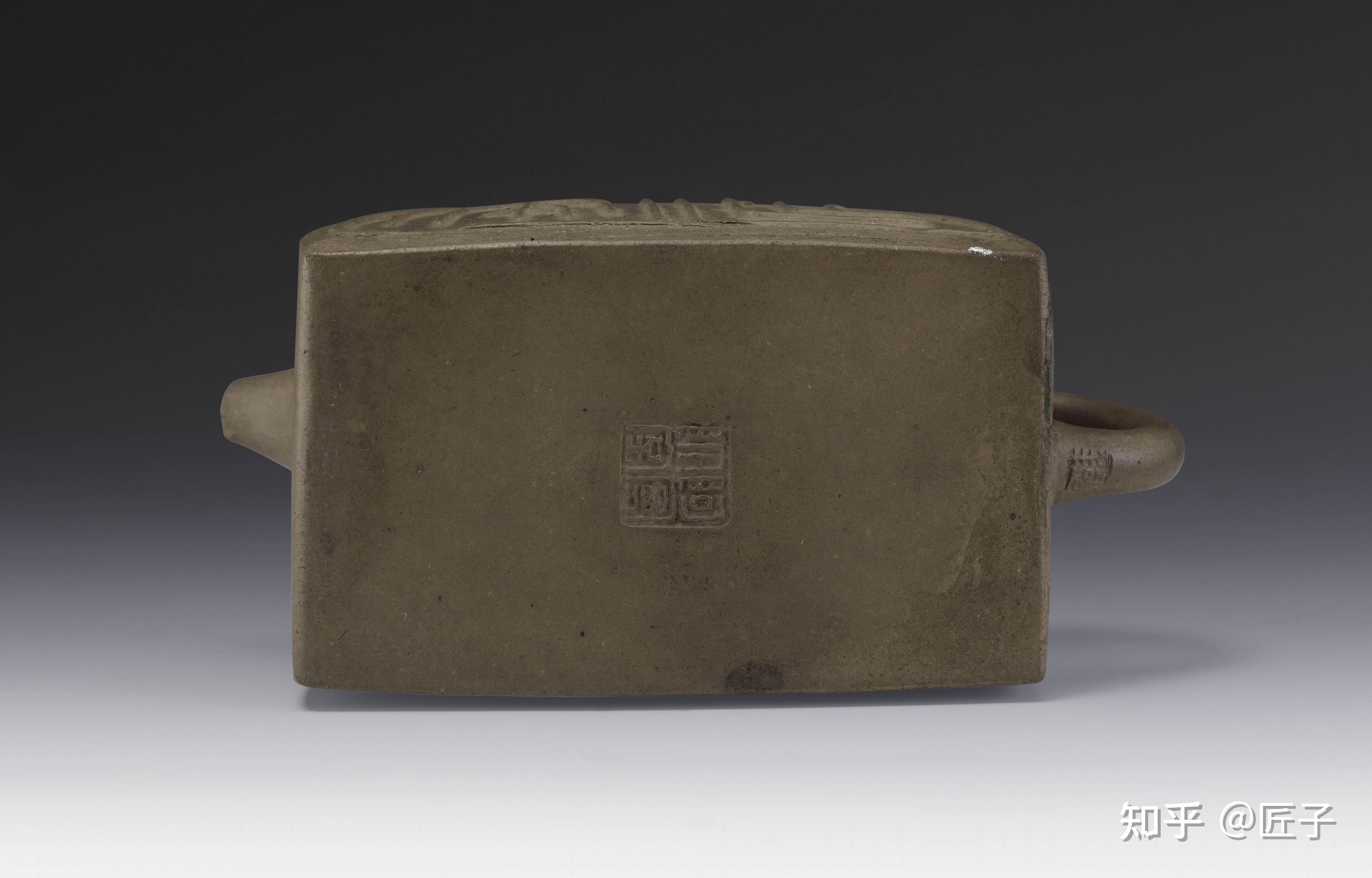 宜兴窑 陈鸿寿"延年"铭紫砂壶