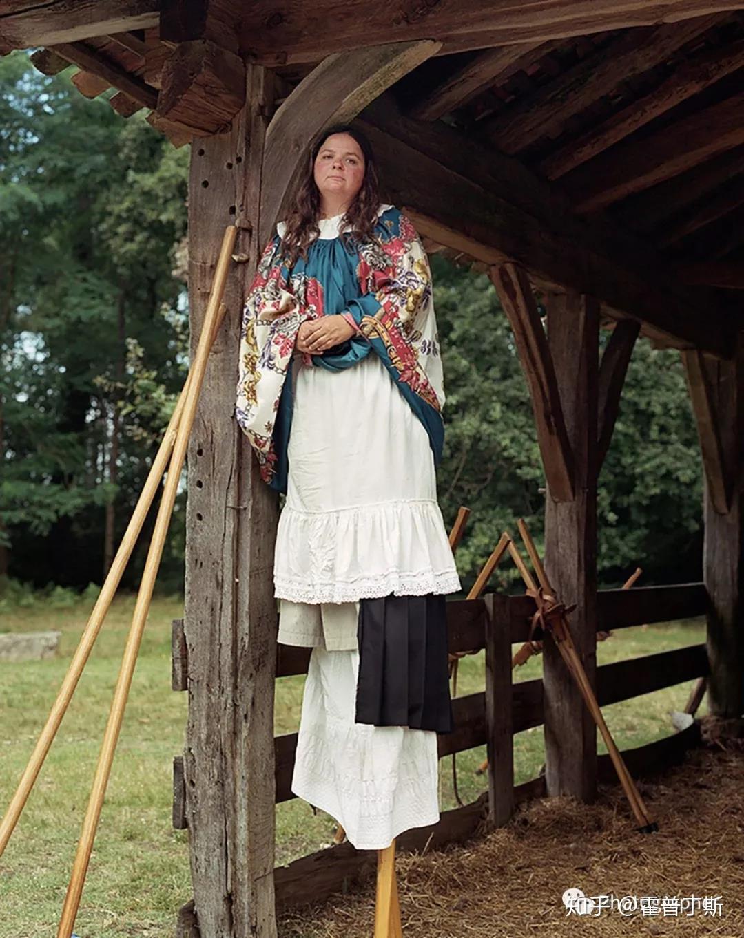 踩高跷的牧羊人