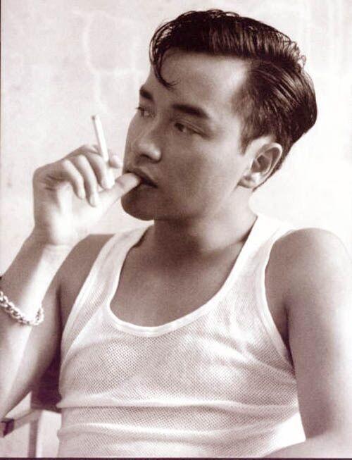 张国荣抽烟为何如此有气质?