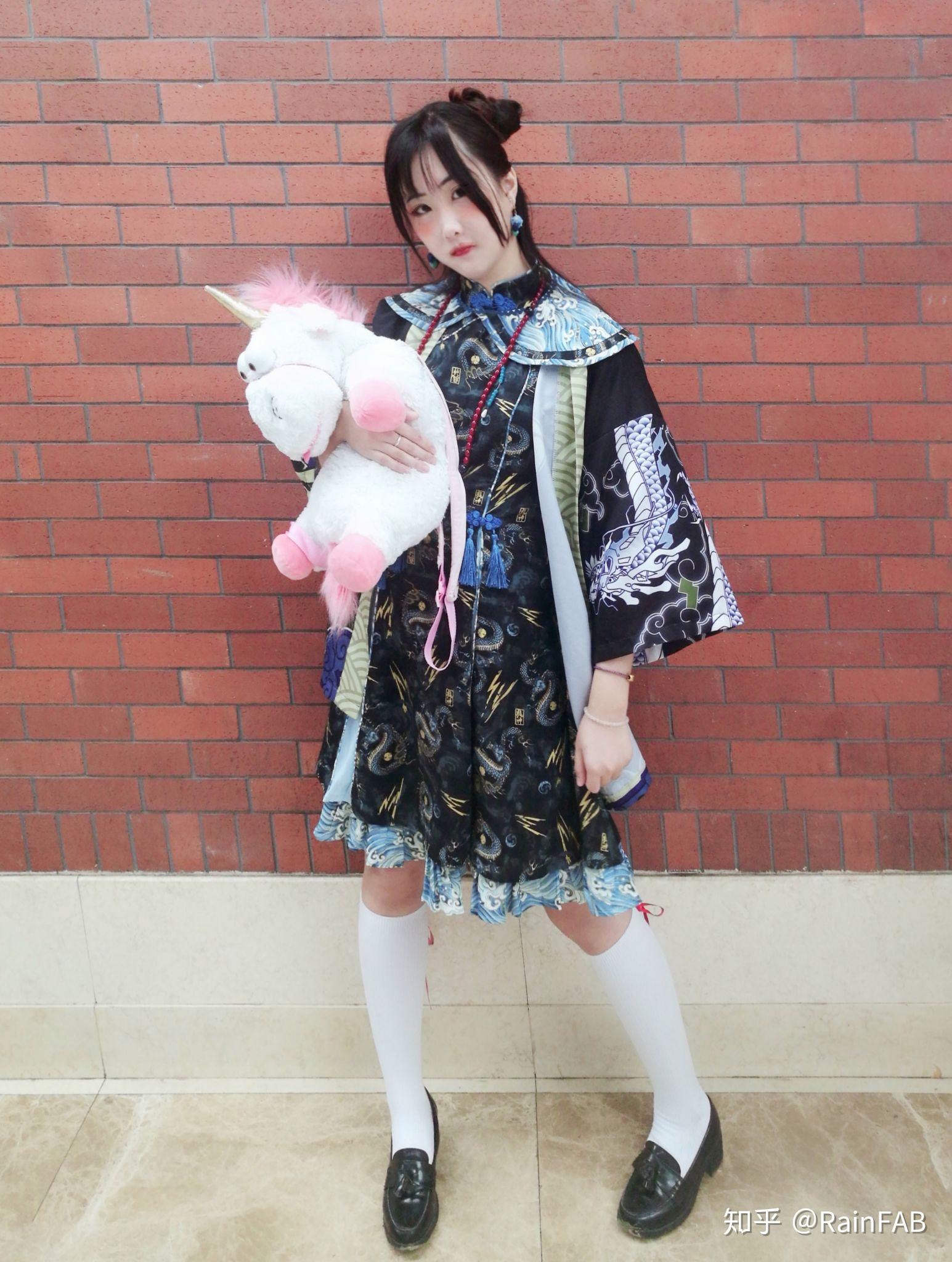 在现实的路上见过日常穿jk,lolita,汉服的小姐姐吗?