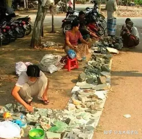 卖翡翠暴利吗(卖翡翠暴利吗)