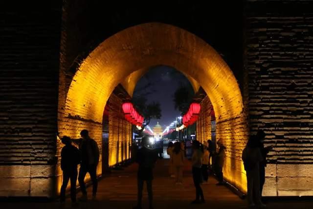 2021 年元旦可以去哪里跨年? 13 v2 b1d34fdc2b68990653c3f6495354ec8e 720w