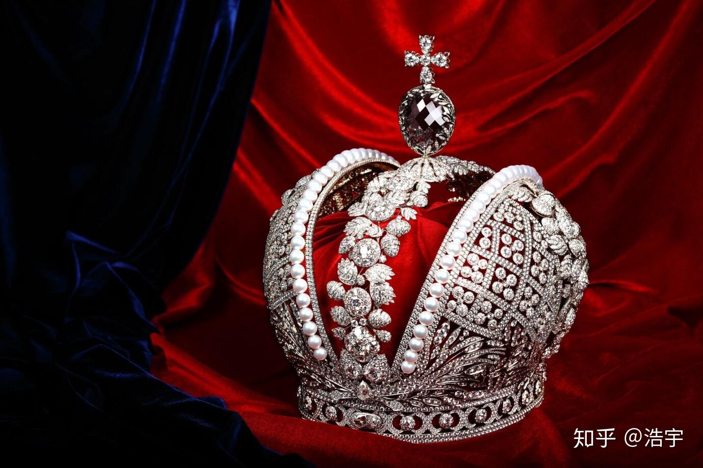 俄国皇室灵感：Chaumet Promenades Impériales 白金项链 | iDaily Jewelry · 每日珠宝杂志