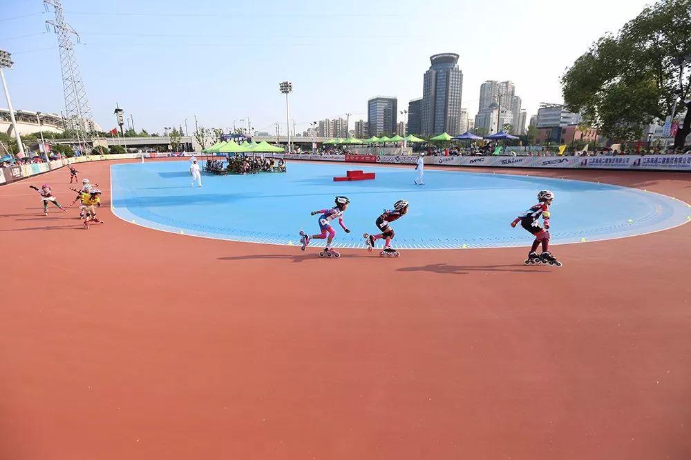 先睹为快苏州运河公园水性轮滑场换新颜啦