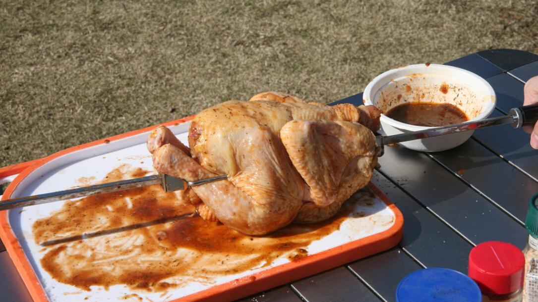在吃鸡的道路上愈行愈远41种烤鸡方法户外烧烤绝不能少的烤鸡大餐