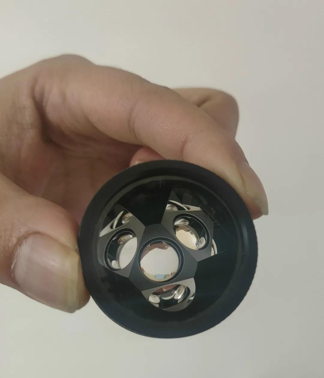 三面镜眼底荧光血管造影眼底荧光血管造影(ffa)就是将具有荧光特性,且