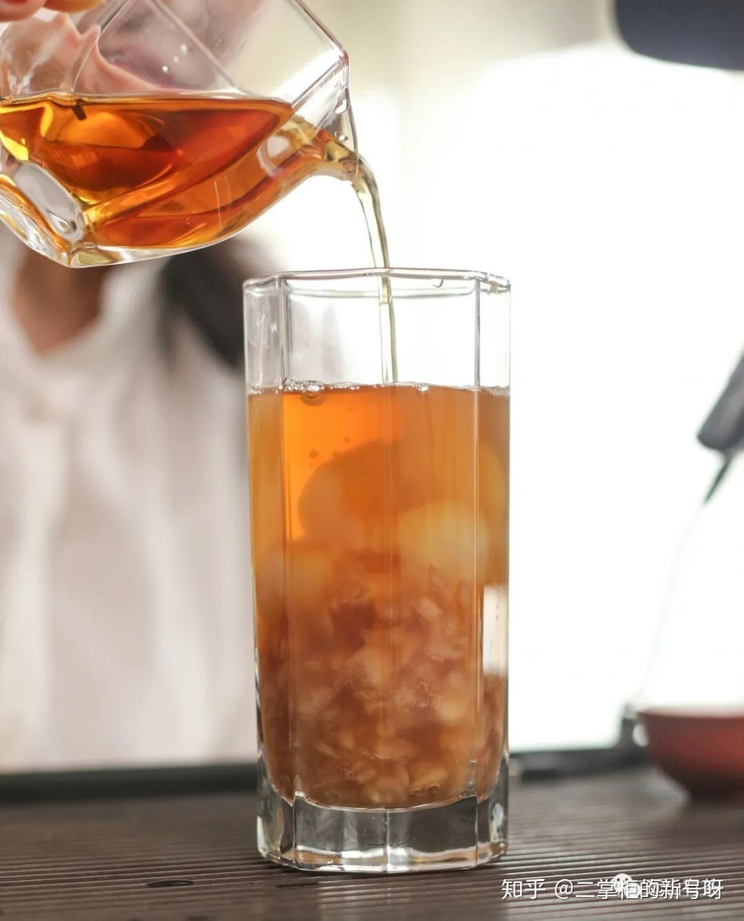 怎么做水果茶简便 v2-b28d5088e0b345f616a027dfc101c609_r.jpg