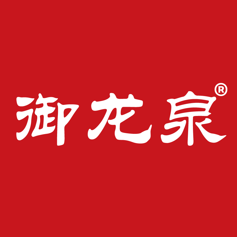 御龙泉高锶矿泉水