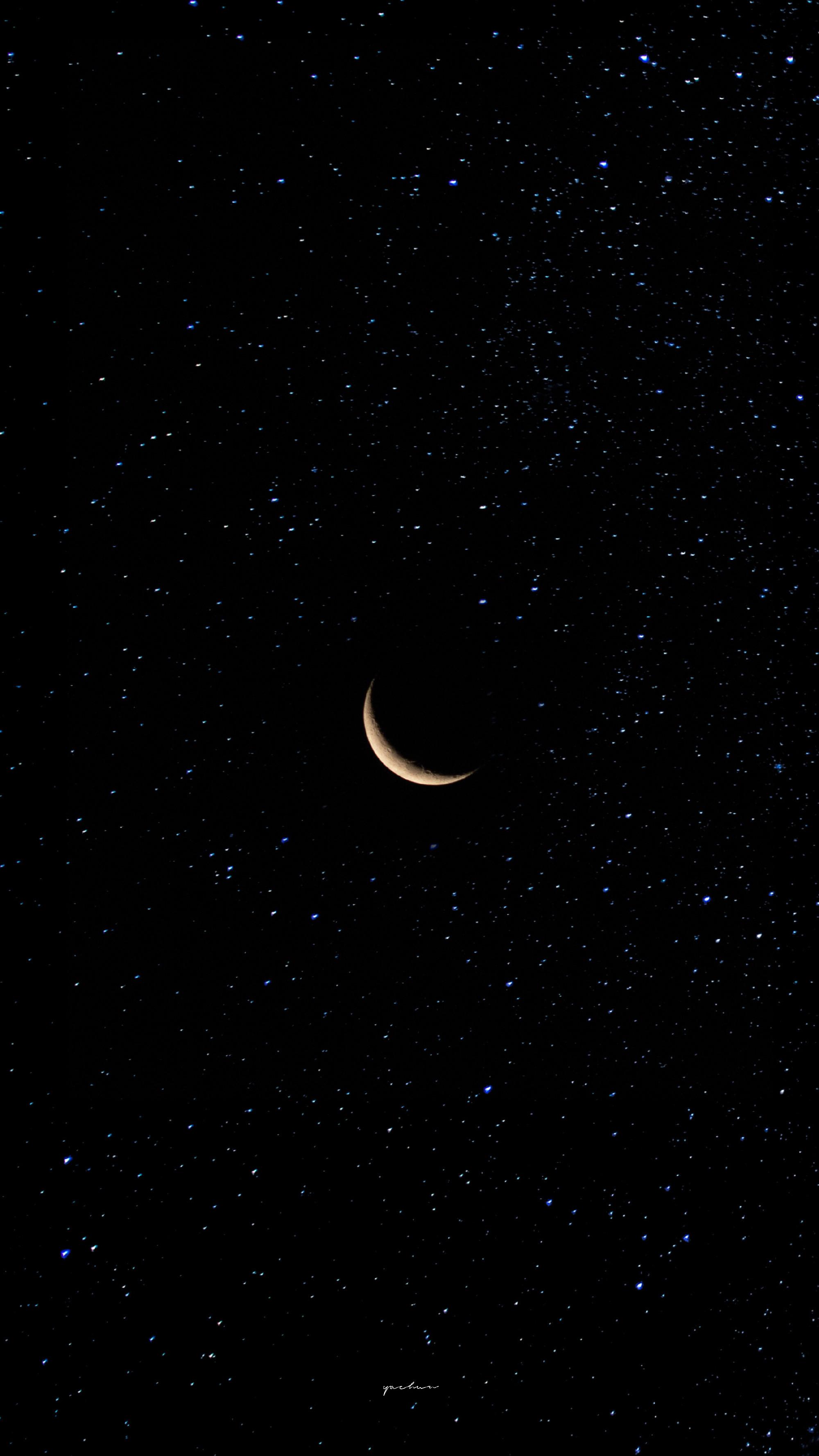 谁给几张苹果xr的壁纸黑的最好