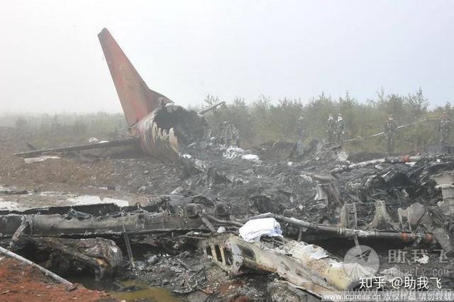 中国民航西南航空公司尹某机组驾驶伊尔十八型222号飞机执行成都至