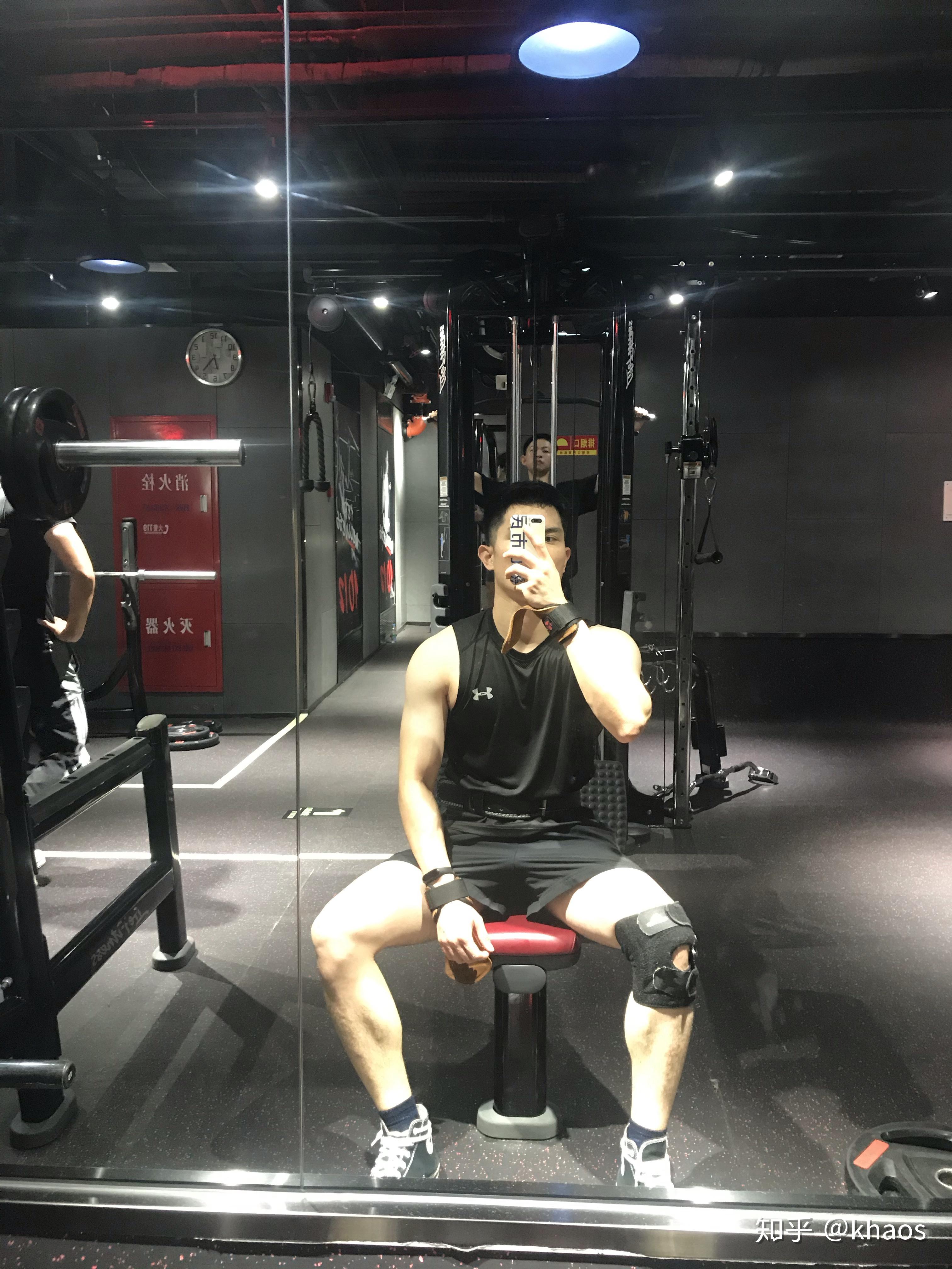 求问男生185cm120斤会不会太瘦了