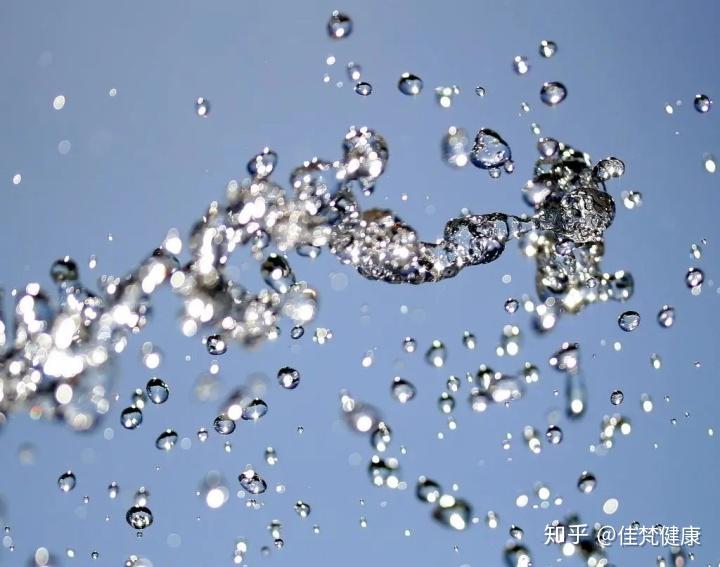 细胞最爱的水小分子团水长期饮用有哪些好处