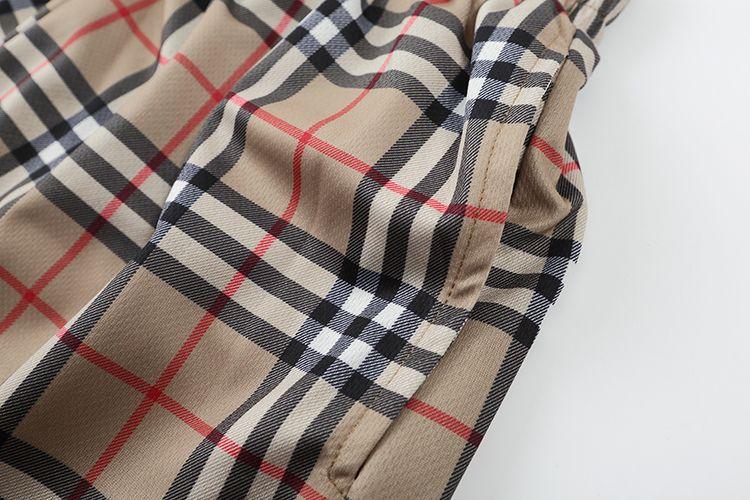 burberry巴宝莉2022ss经典卡其色格子条纹情侣五分裤