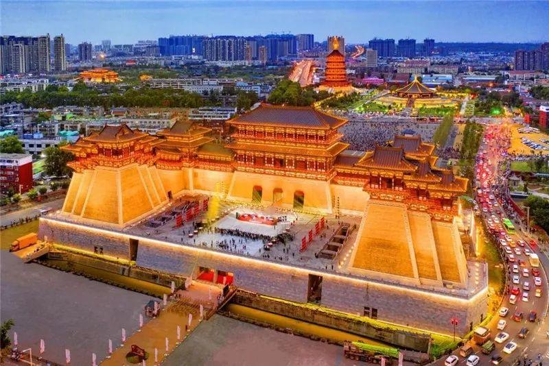 曾宪平 摄1300多年前,女皇武则天登基称帝.洛阳即为国都,也称神都.