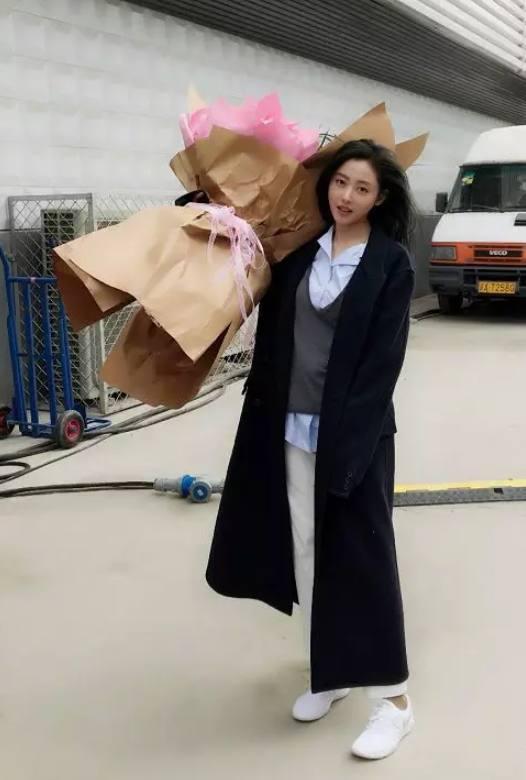 如何评价张天爱的长相?