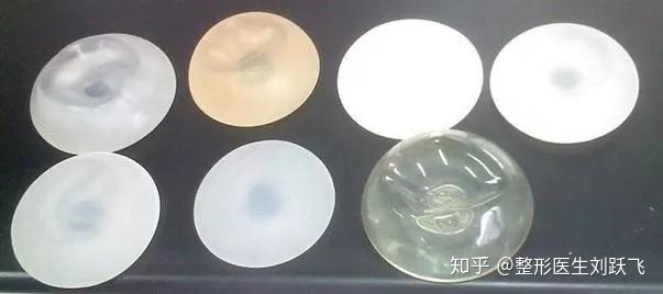 形状软硬要隆胸假体选择很重要
