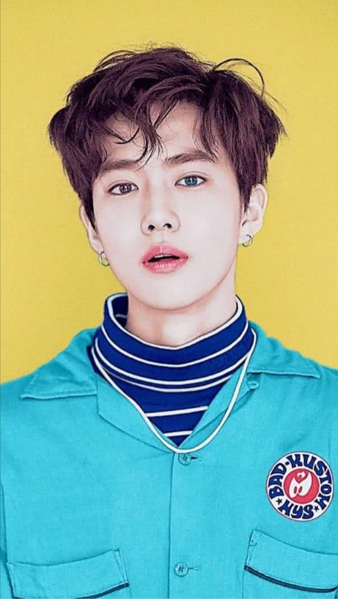 有哪些exo队长suho的好看的当壁纸的图片嘛?