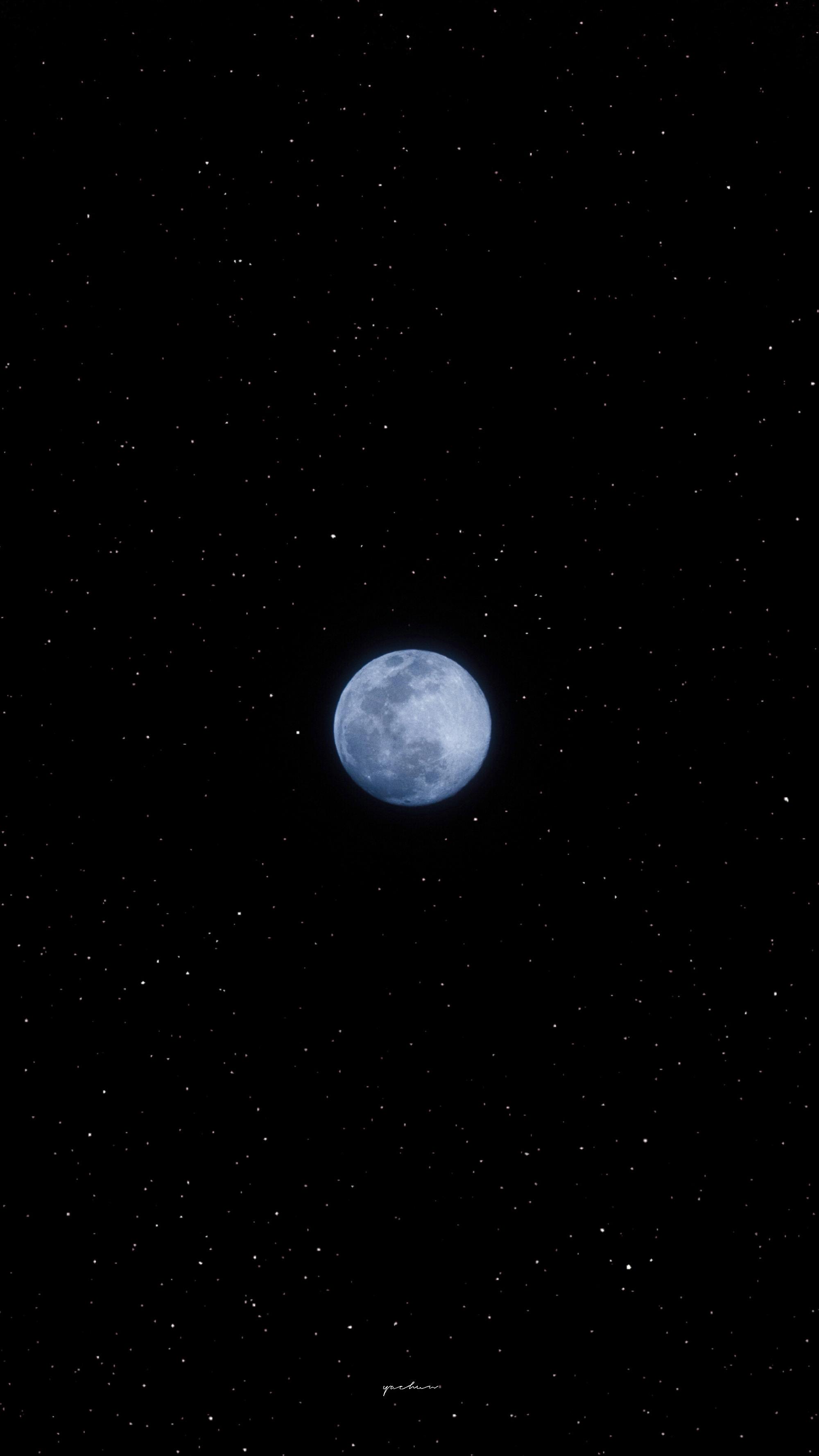 谁给几张苹果xr的壁纸黑的最好