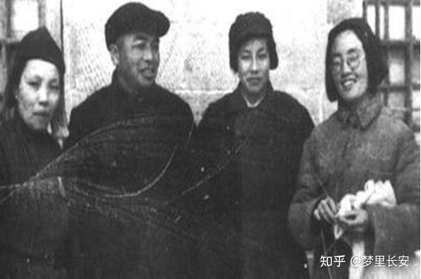 左权牺牲后,妻子刘志兰改嫁的对象让人意外,后来做的事非常难得 - 知乎