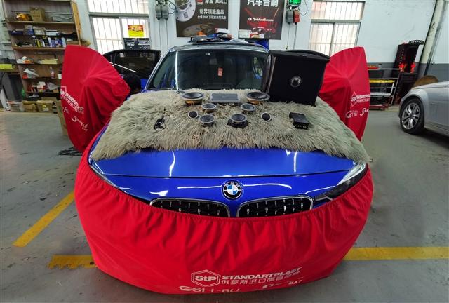 汕头专业汽车音响改装宝马320汽车改装丹拿236两分频阿尔派r600dsp