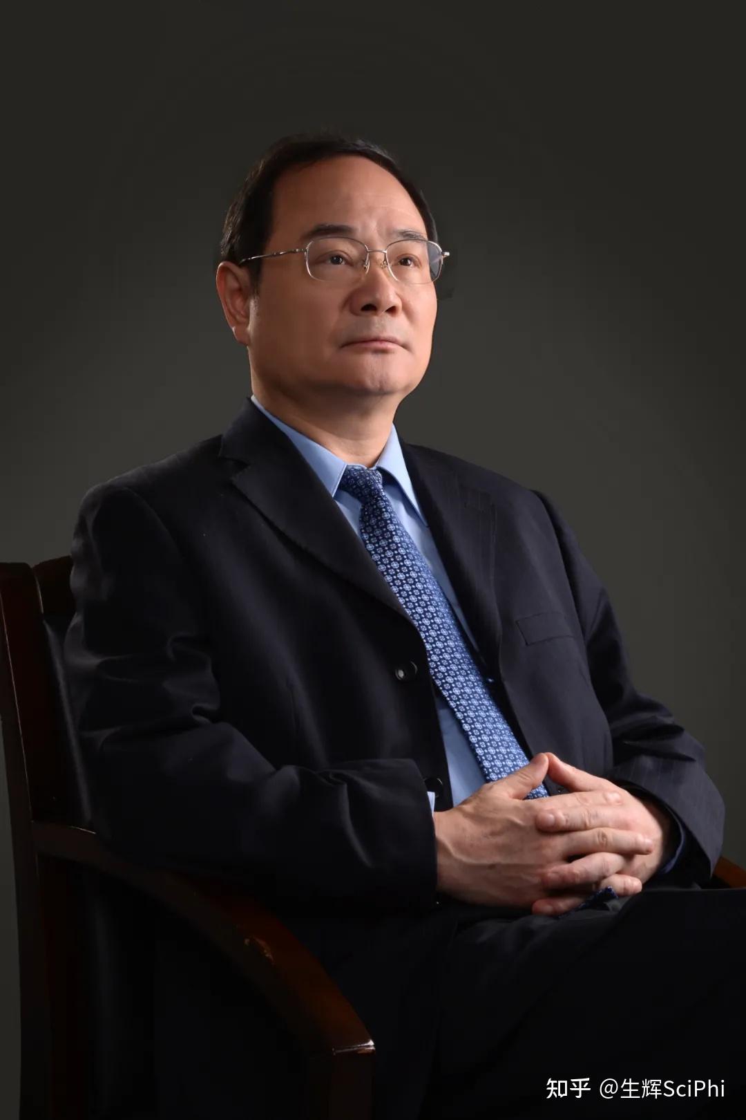 四川省医科院99人民医院器官移植研究所所长邓绍平在他的邀请下