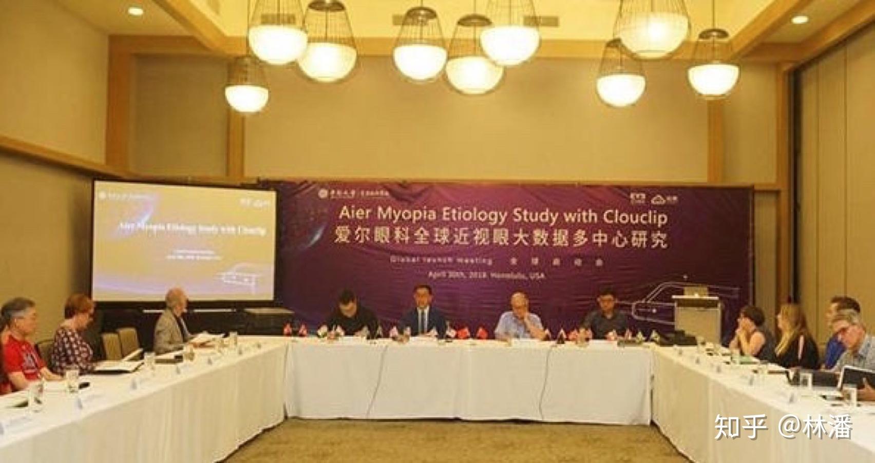 看了最近网络上很火的歌曲视频《下个路口不见