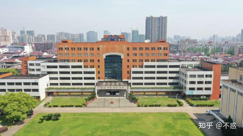 南昌理工技工学校全日制综合性学校