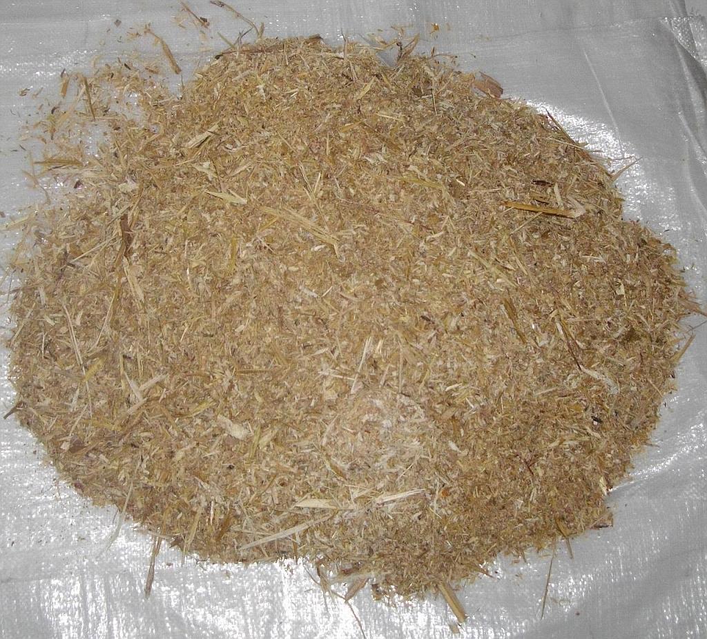 四,粗饲料纤维质量高,可消化养分含量低的饲料称为粗饲料,主要包括