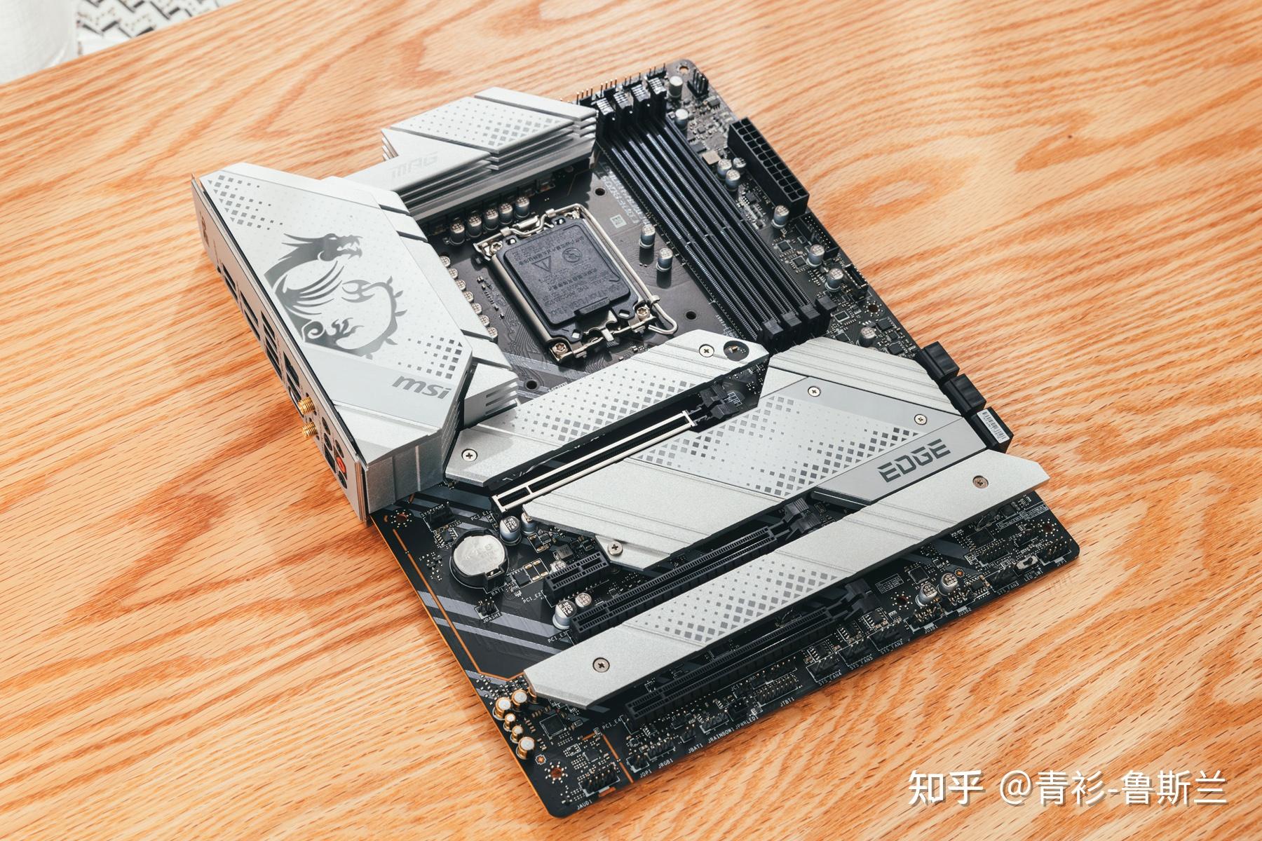 颜值大容量兼具乔思伯i400i512600kfrtx3080atx装机方案展示