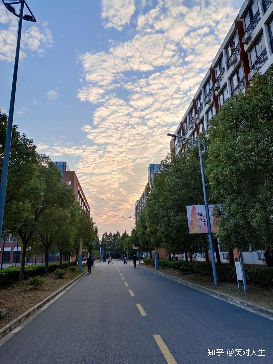 常州大学怀德学院校区图片