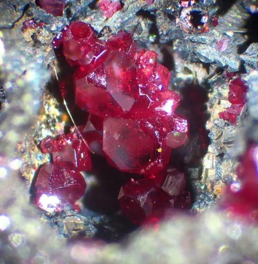 红红火火过小年——红色系矿物大盘点 - 知乎