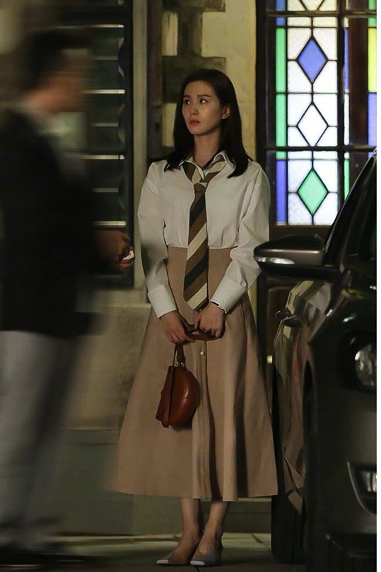 蒋南孙穿搭|打造温柔优雅的少女感和职场感