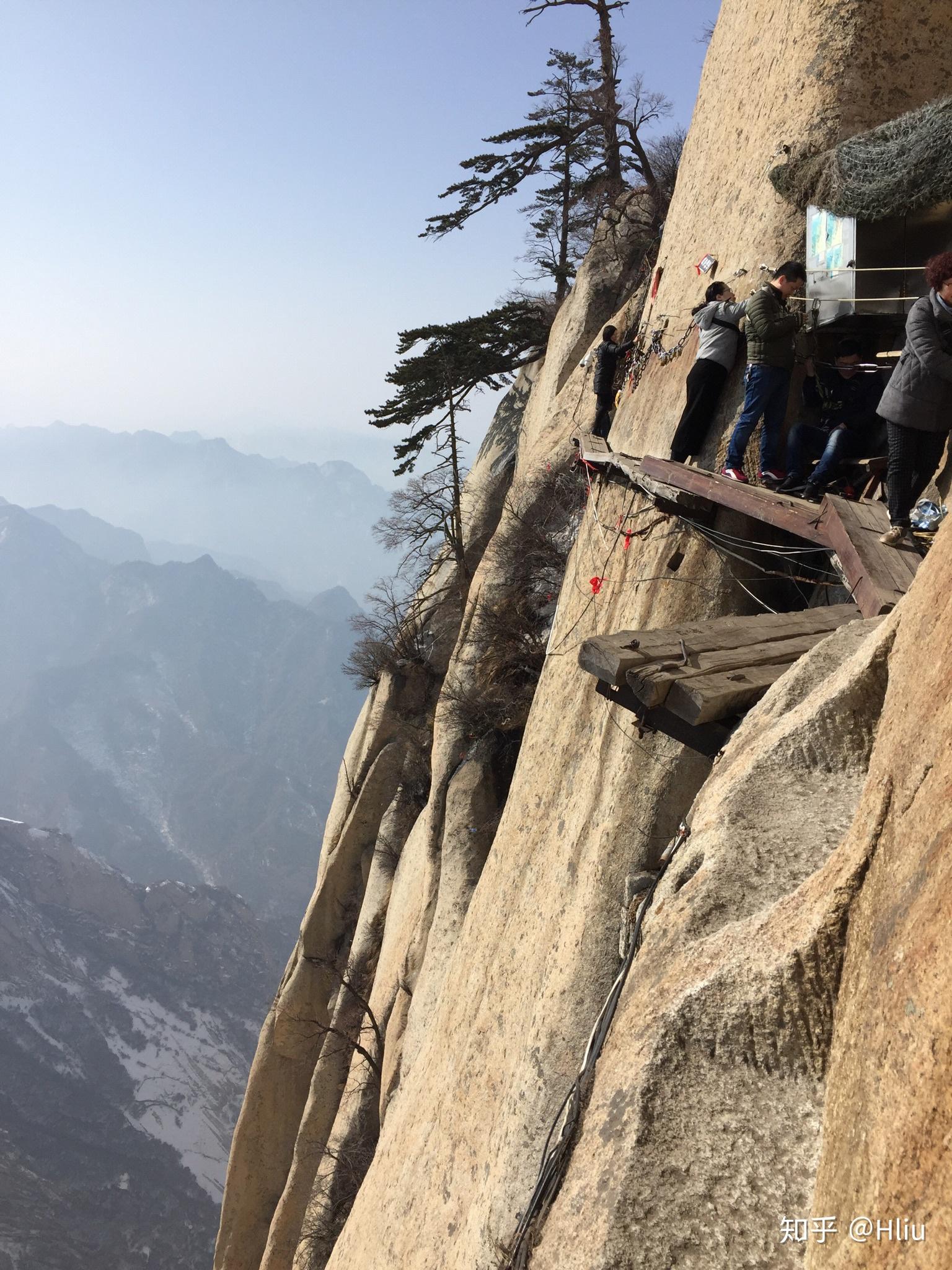 玩華山長空棧道是一種怎樣的體驗?