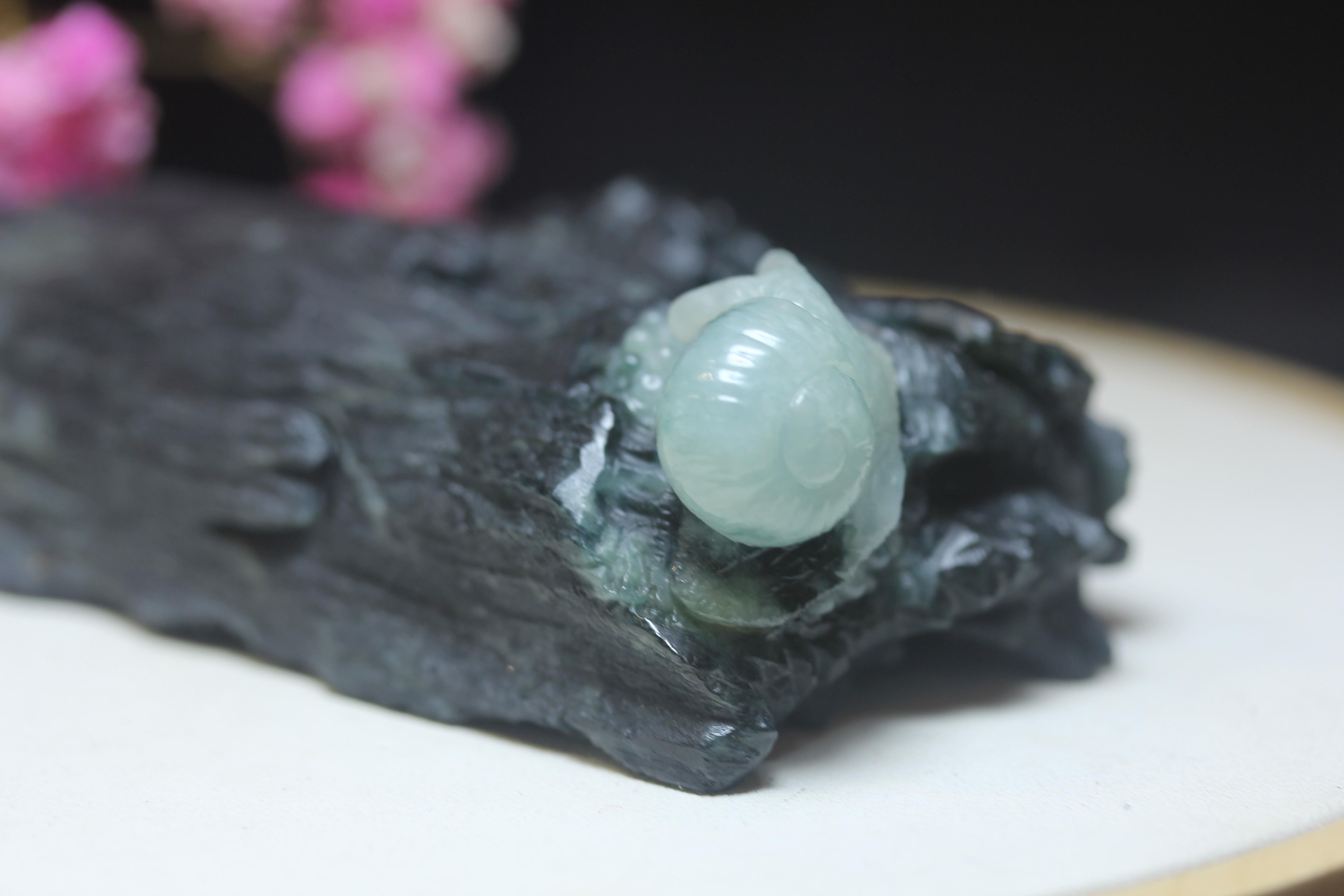 天然翡翠原创蜗牛摆件茶宠俏色雕刻手玩件玉石摆件