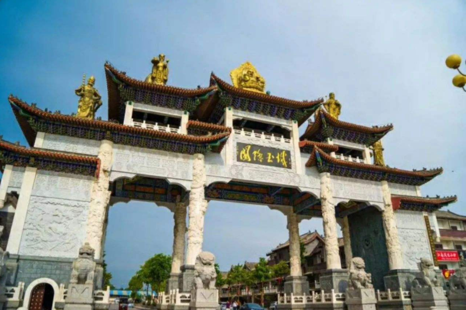 中国的十二个珠宝玉石集散地，你知道几个？都去过吗？ - 知乎
