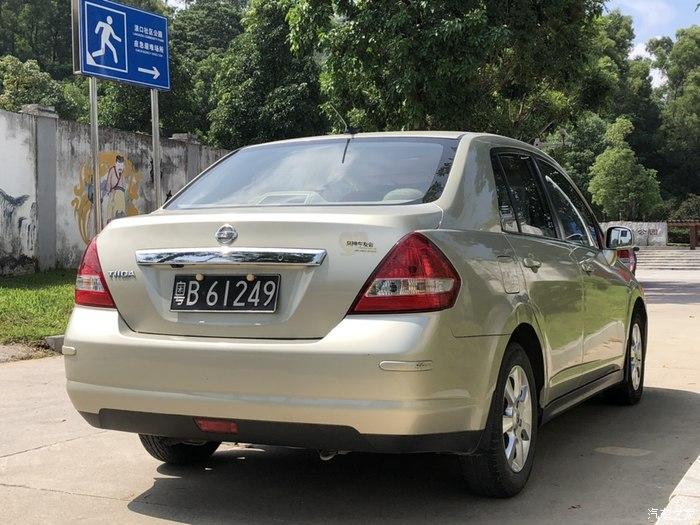 初代尼桑nissan顶配骐达tiida欣赏它的魅力