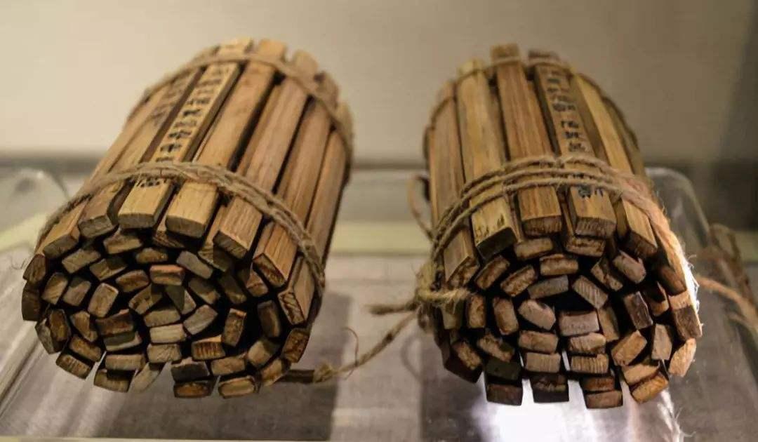 把工作带进坟墓,云梦睡虎地秦简 - 知乎