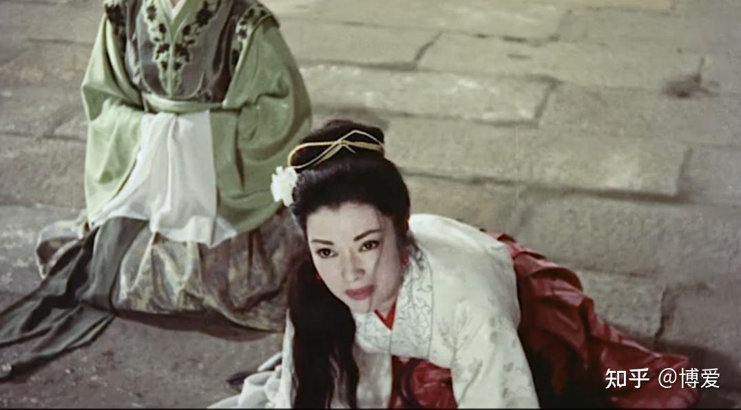 你肯定不知道,在1956年版的《白蛇传》中,许仙竟然是一个这么窝囊无能