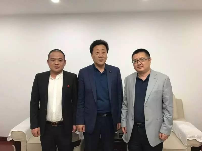 三旗董事长柴国福回访遵义市副市长方东达成合作意见