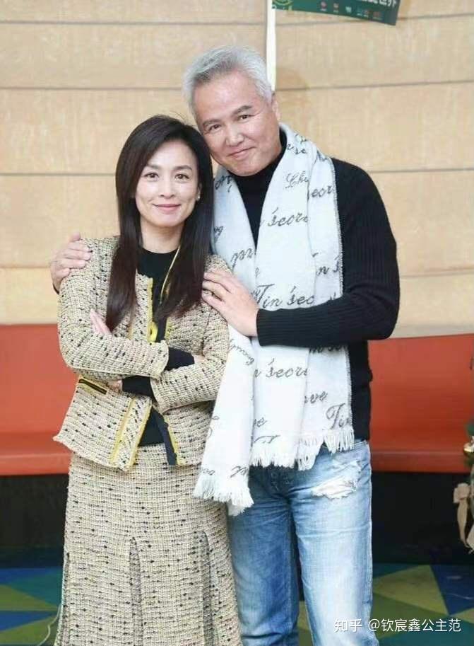 近日娱乐圈的大瓜一波接一波,前脚"带货一姐"薇娅被罚13.