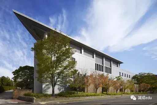 日本大学介绍长野大学另辟蹊径的公立大学