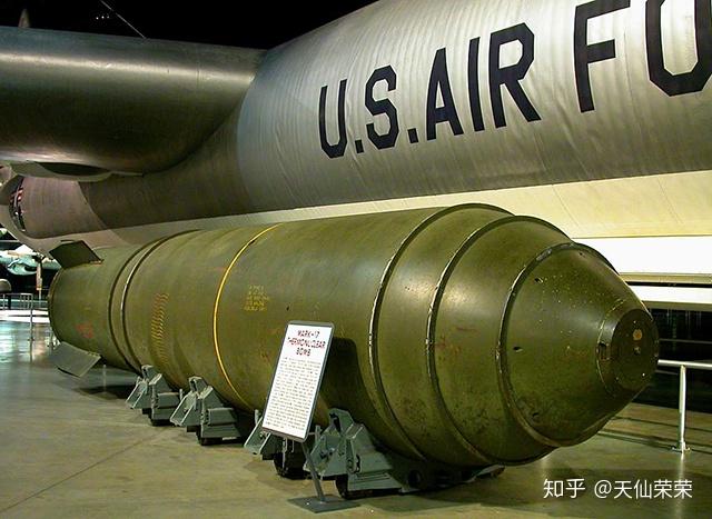 最大的核弹到底有多大长8米重27吨威力达5000万吨当量