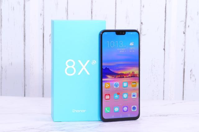 突破工艺视觉界限,荣耀8x系列深入评测