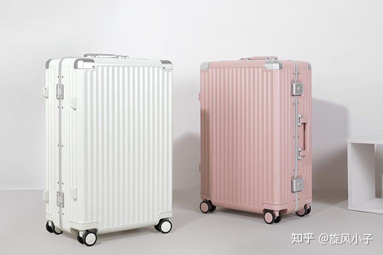 行李箱推荐哪个品牌 v2-b7cb4b7e5305bfd6126b0688f2ee4cdd_r.jpg