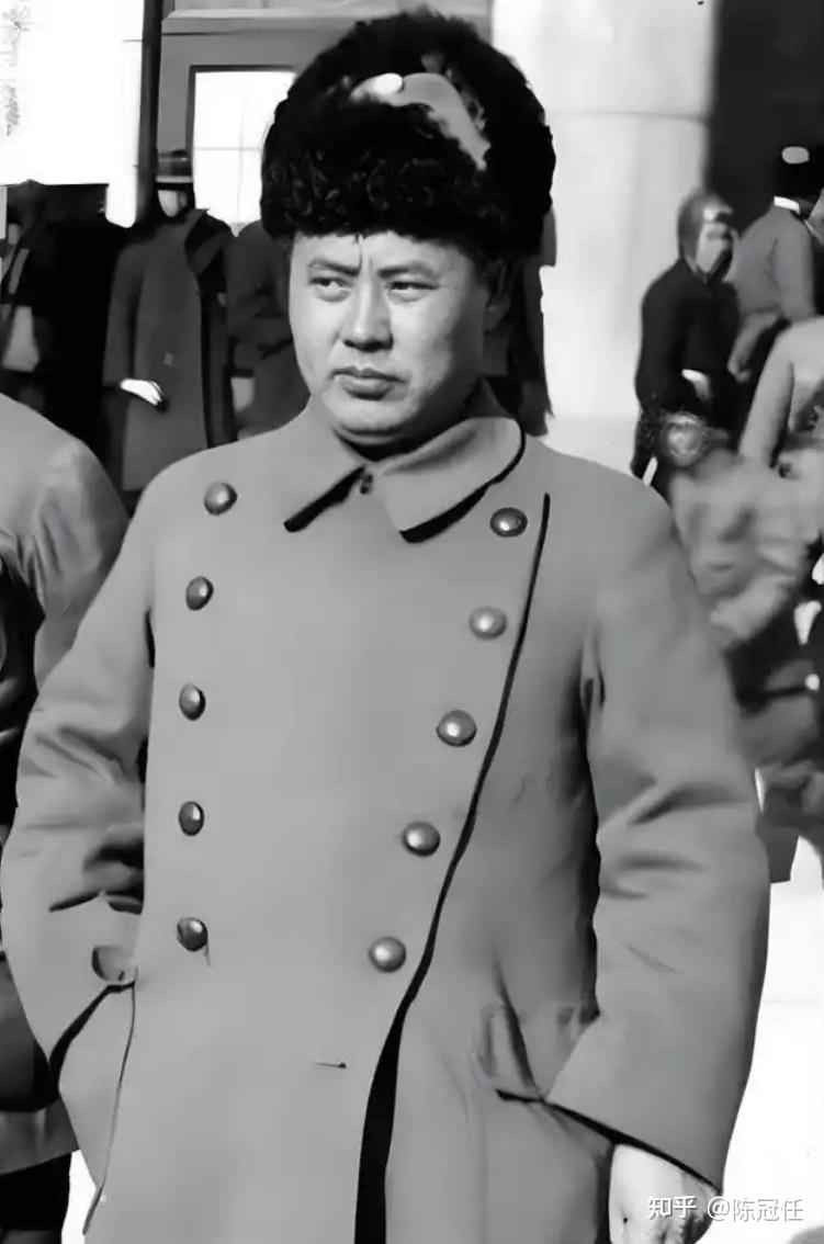傅作义多次与解放军作战,为何在新中国能当部长? - 知乎