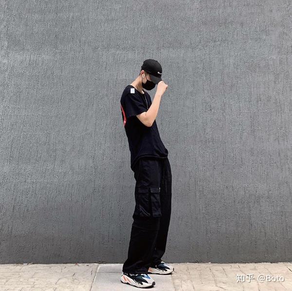 球鞋 Yeezy 700的穿搭技巧啦 知乎